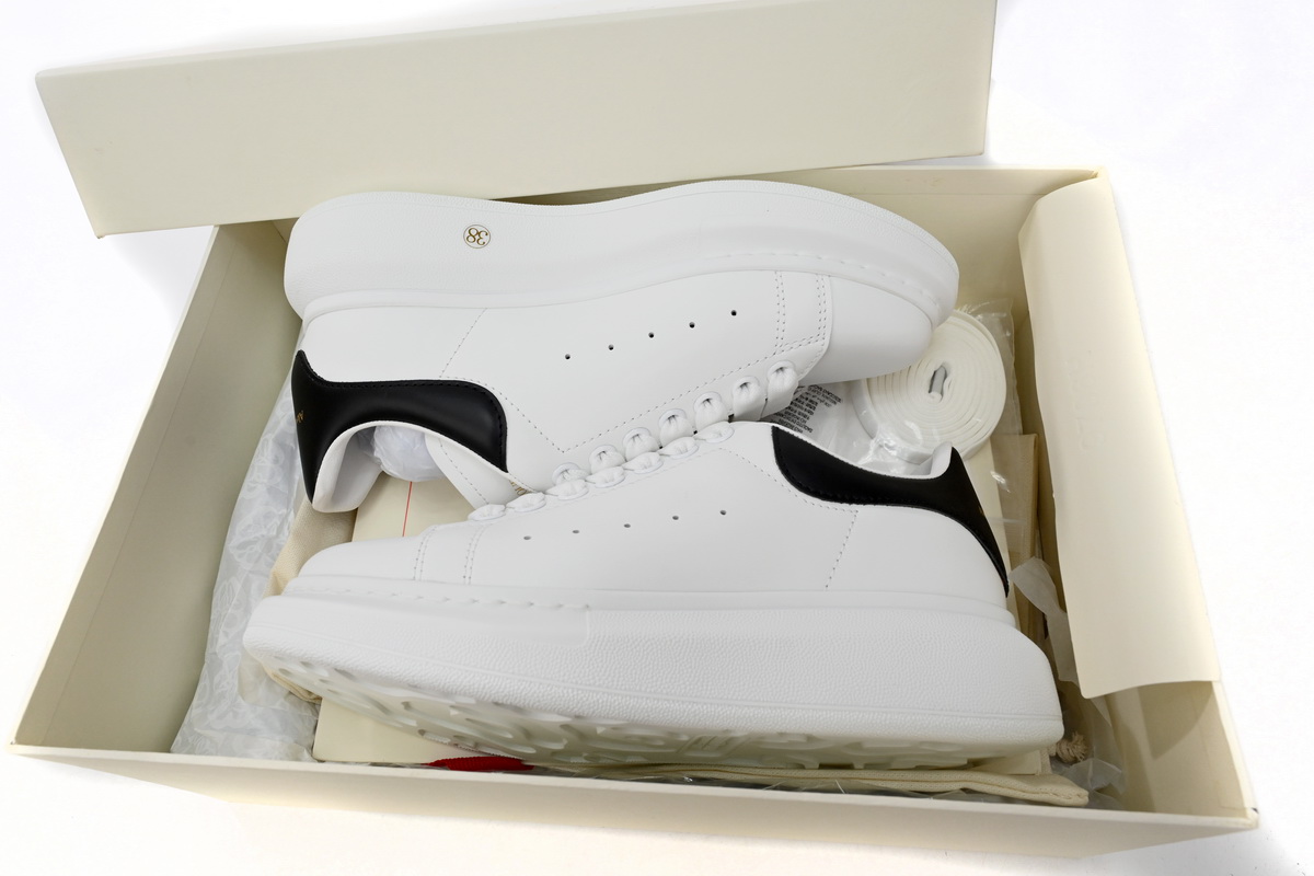 Alexander McQueen Oversized whiteblack tail Men's Sneakers Athletic Casual Sneakers Shoes - Image 8