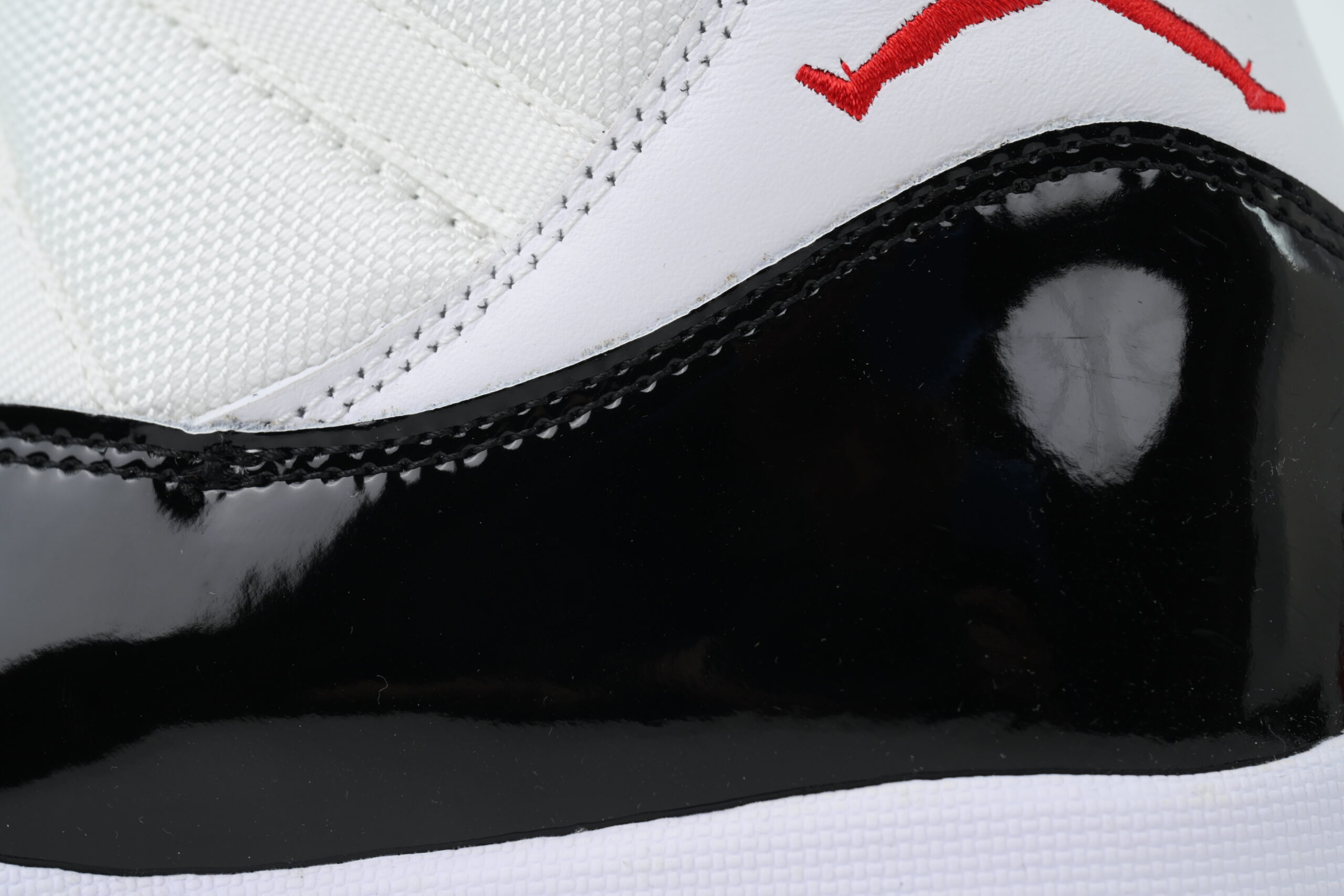 Nike Air Jordan 11 AJ11 Retrowhite Black Red Men's Lace-up Basketball Sneakers Athletic Shoes CT8012-106 - Image 3