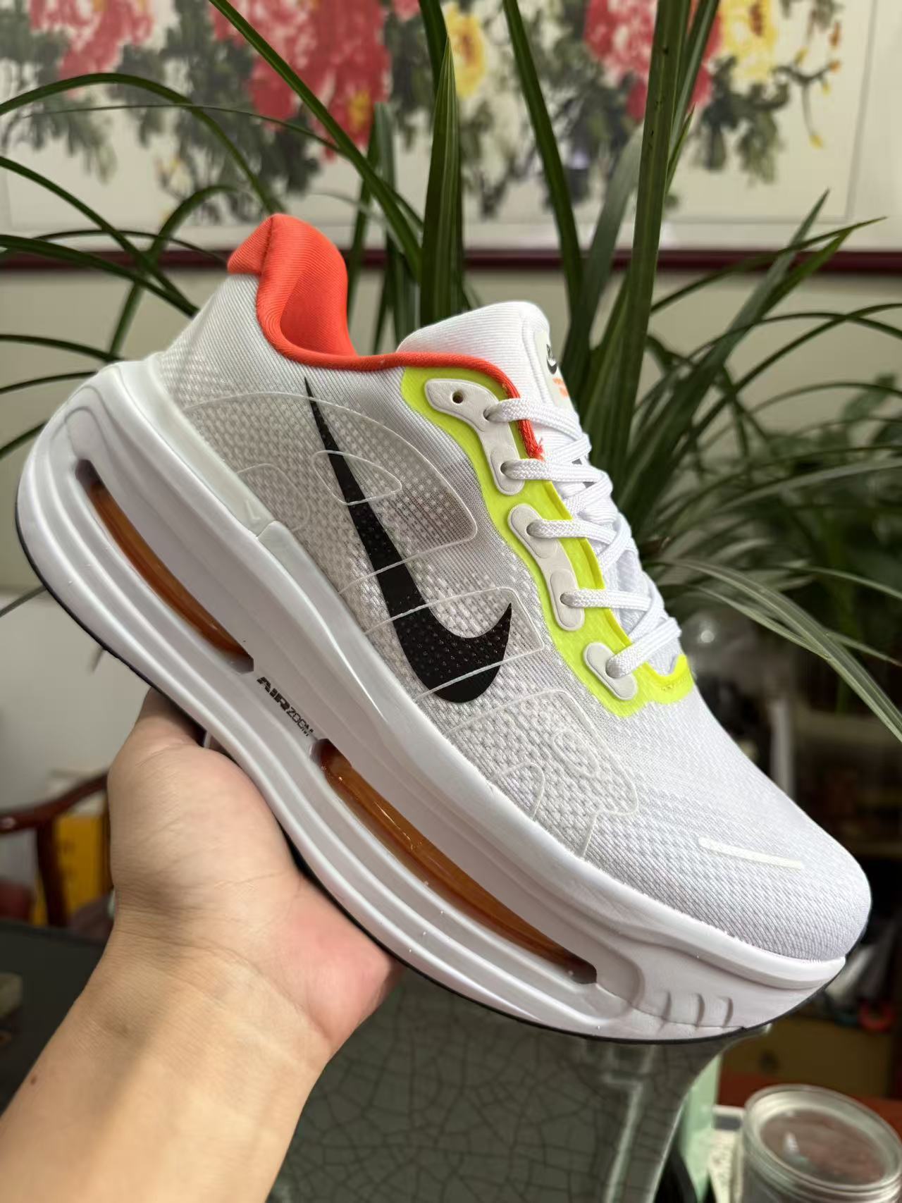 Nike Air Zoom Vomero Premium White/Yellow/Black Men's Athletic Sneakers Running Shoes US Size 8-12