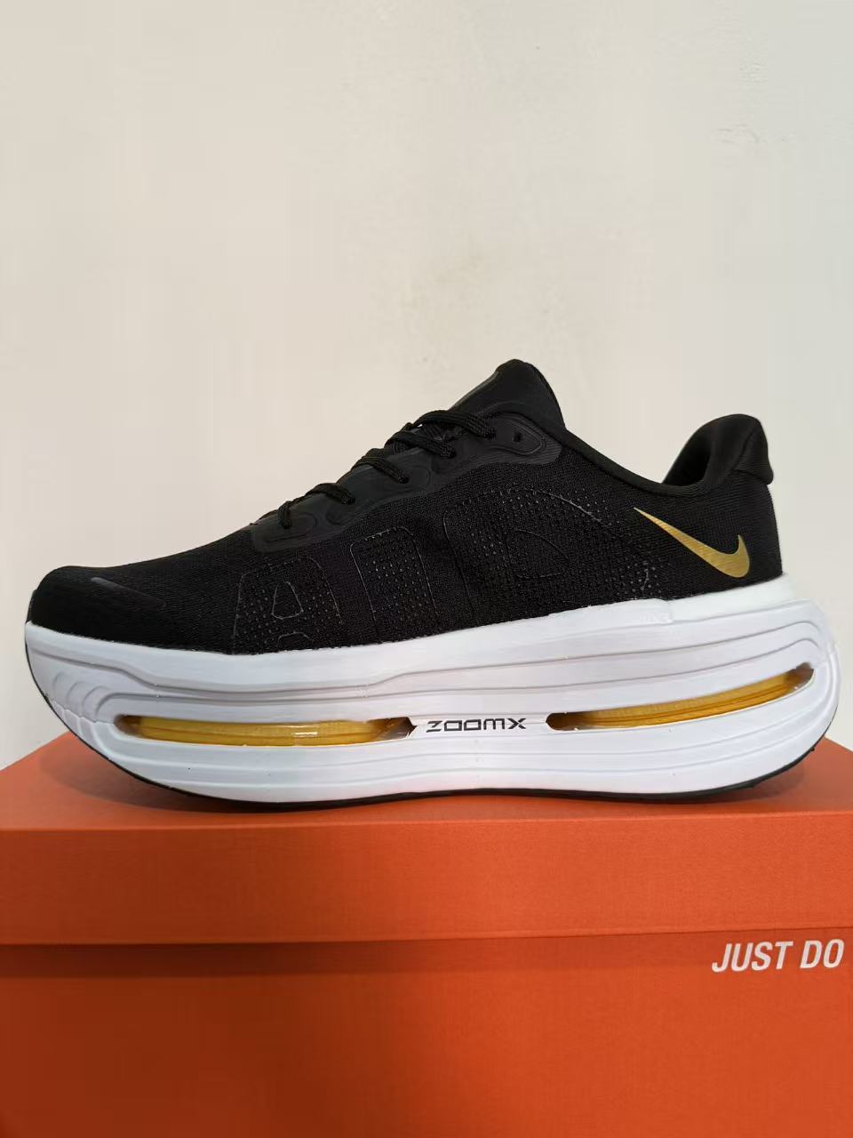 Nike Air Zoom Vomero Premium Black/White/Gold Men's Athletic Sneakers Running Shoes US Size 8-12 - Image 2