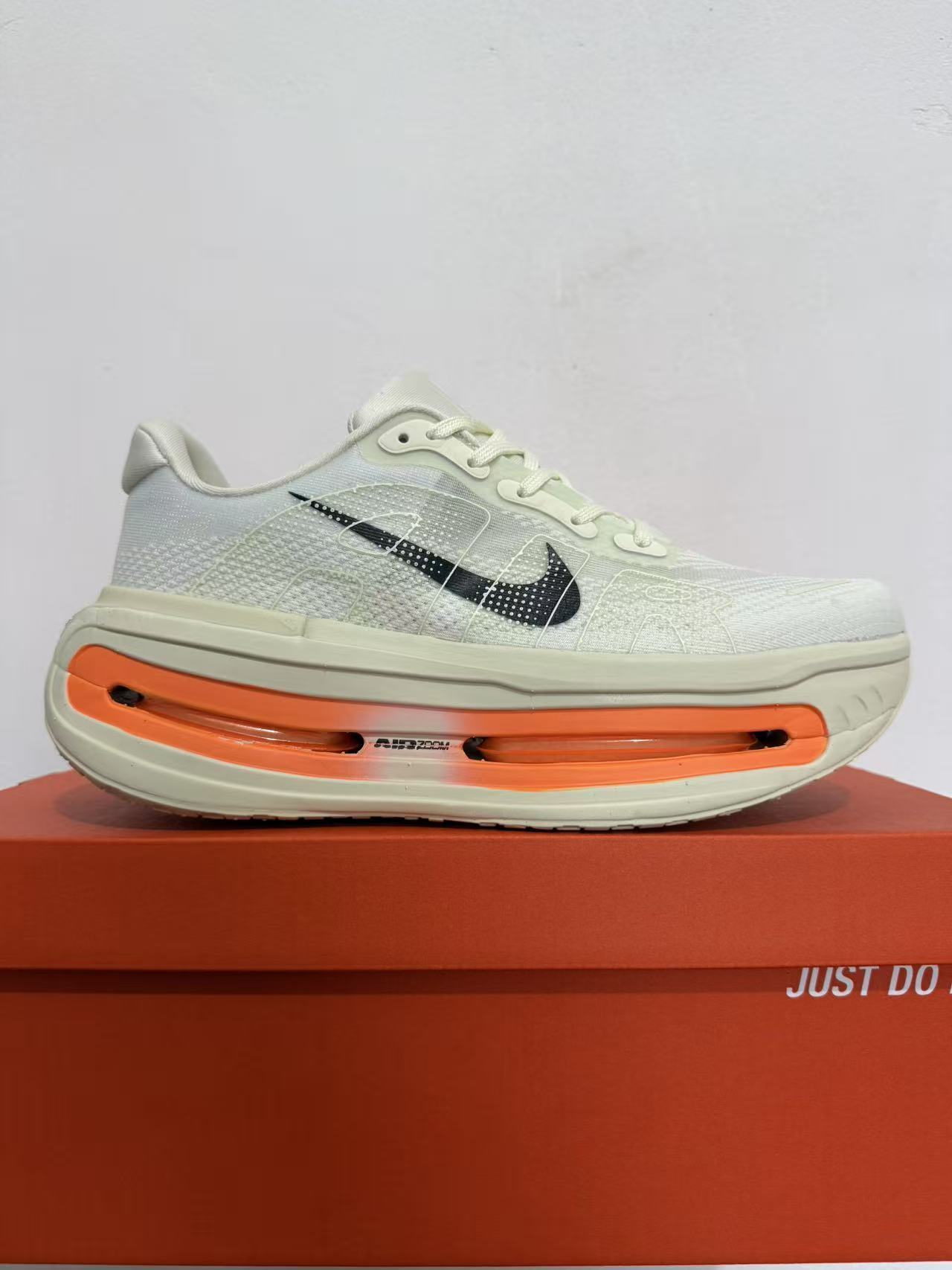 Nike Air Zoom Vomero Premium White/Black Men's Athletic Sneakers Running Shoes US Size 8-12 - Image 3