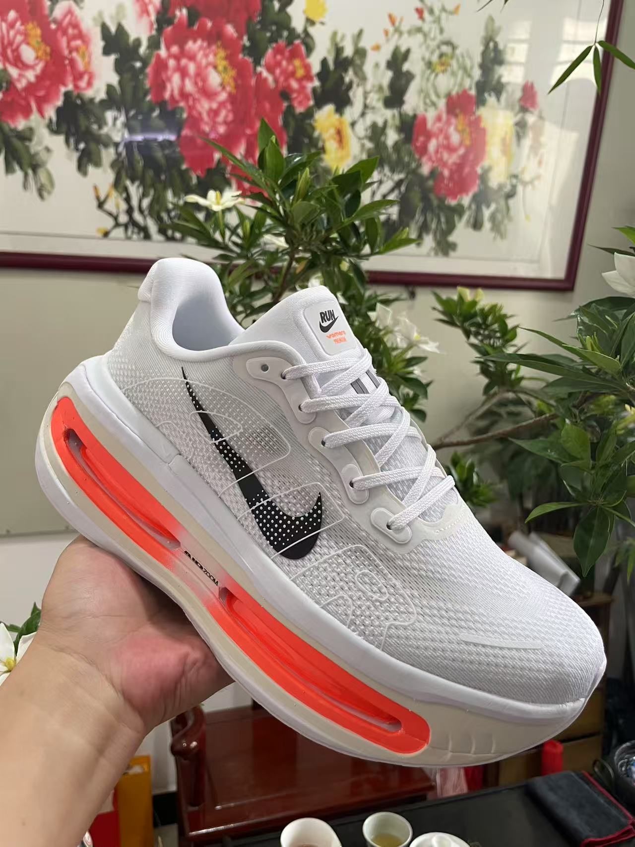 Nike Air Zoom Vomero Premium White/Black Men's Athletic Sneakers Running Shoes US Size 8-12