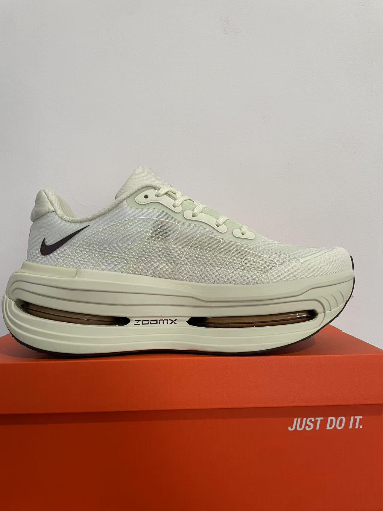 Nike Air Zoom Vomero Premium White/Black Men's Athletic Sneakers Running Shoes US Size 8-12 - Image 3