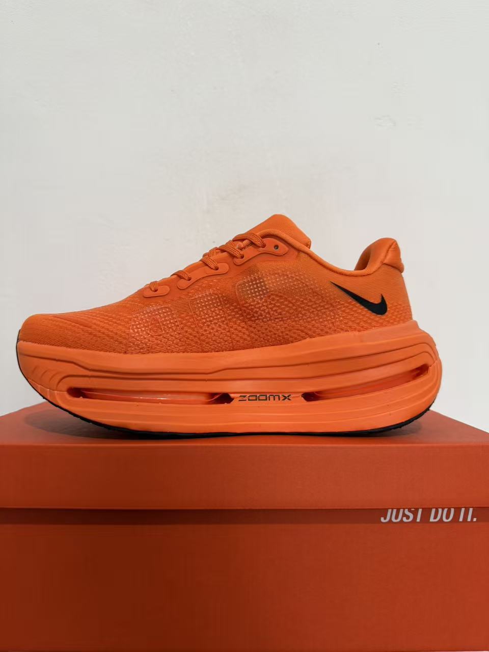 Nike Air Zoom Vomero Premium Red/Black Men's Athletic Sneakers Running Shoes US Size 8-12 - Image 2