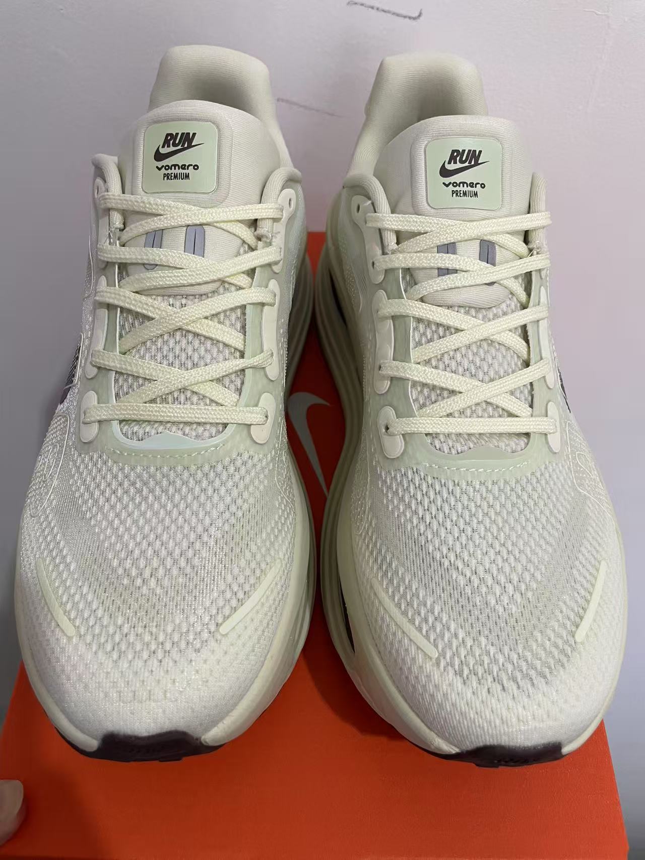 Nike Air Zoom Vomero Premium White/Black Men's Athletic Sneakers Running Shoes US Size 8-12 - Image 4