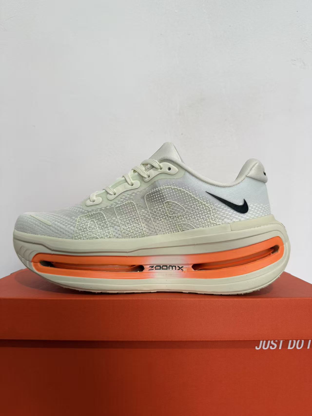 Nike Air Zoom Vomero Premium White/Black Men's Athletic Sneakers Running Shoes US Size 8-12 - Image 2