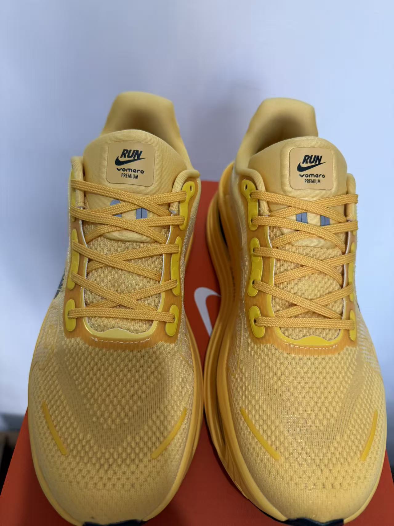 Nike Air Zoom Vomero Premium Yellow/Black Men's Athletic Sneakers Running Shoes US Size 8-12 - Image 4