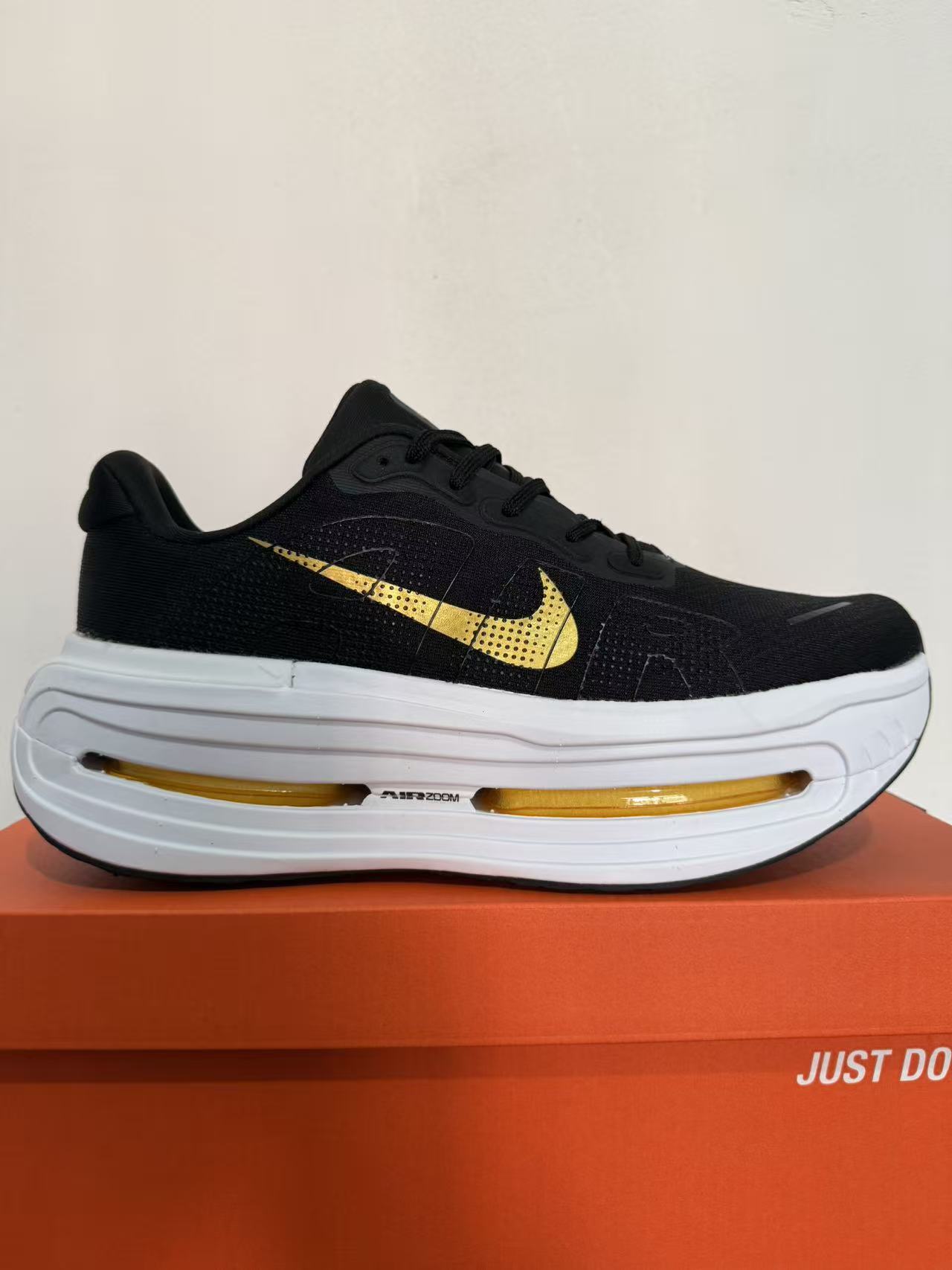 Nike Air Zoom Vomero Premium Black/White/Gold Men's Athletic Sneakers Running Shoes US Size 8-12 - Image 3